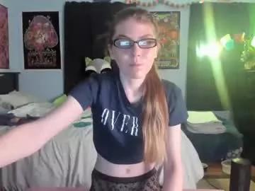 Freechat roxihazeleyes on Chaturbate