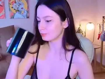 sensuallucy233 on Chaturbate 