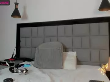 Freechat sexy_hot_milf_ on Chaturbate