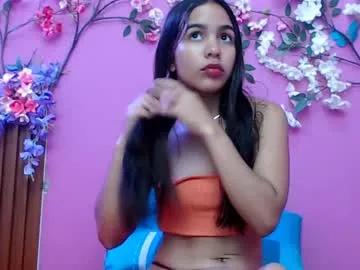 Freechat skinnysofia18 on Chaturbate