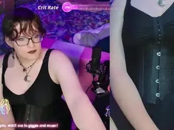 Freechat sluttyfrea on Chaturbate