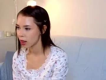 Freechat slyshypie on Chaturbate