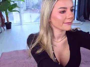 Away spoilm3mor3 on Chaturbate