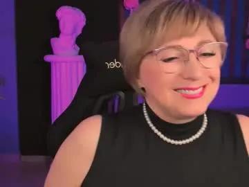 Freechat sugarvi on Chaturbate