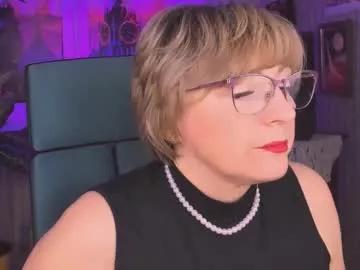 Freechat sugarvi on Chaturbate