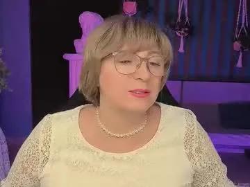 Freechat sugarvi on Chaturbate