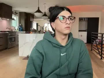 Freechat tgirltoesx on Chaturbate