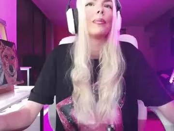 Freechat tinykylie on Chaturbate