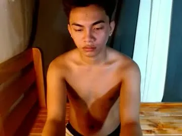 urguy_marco on Chaturbate