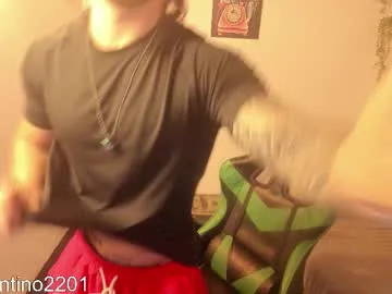 Offline valentino2201 on Chaturbate