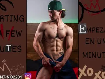 Offline valentino2201 on Chaturbate