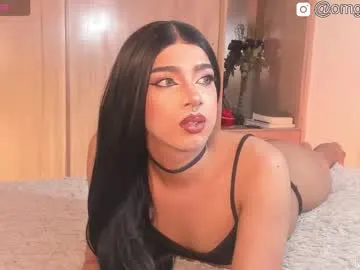 Freechat vampy__cinna on Chaturbate