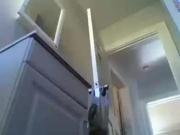 Freechat zaddyslilslutbucket on Chaturbate