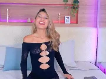 Freechat zoehangel on Chaturbate