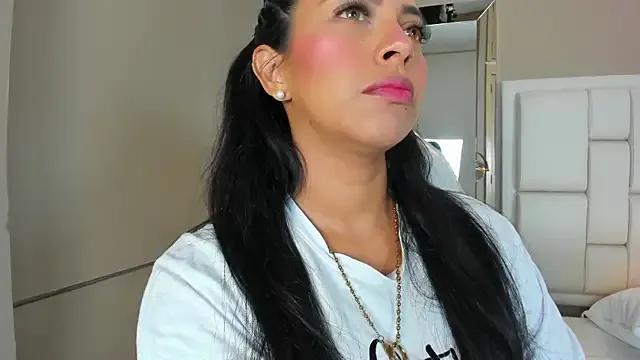 Freechat _BunnyNaugthy on StripChat