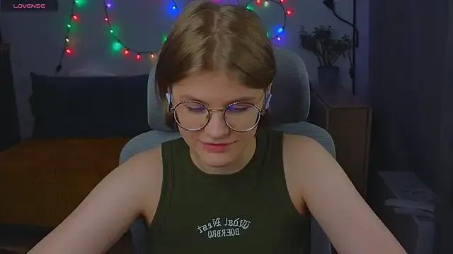 StripChat _JessieVibes is Freechat _JessieVibes — Show the outfit