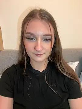 AdelinaEmber on StripChat