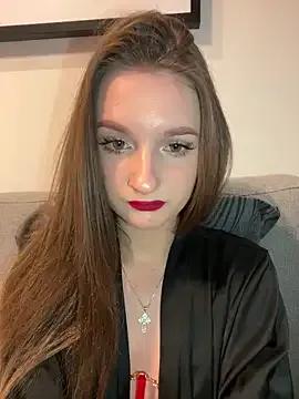 AdelinaEmber on StripChat