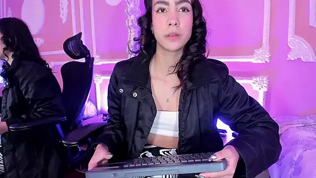 aitana_johns on StripChat 