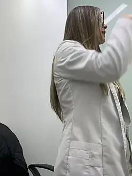 Freechat alicee16 on StripChat