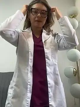 Freechat alicee16 on StripChat