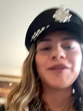 Freechat alicee16 on StripChat