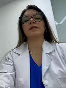 Freechat alicee16 on StripChat