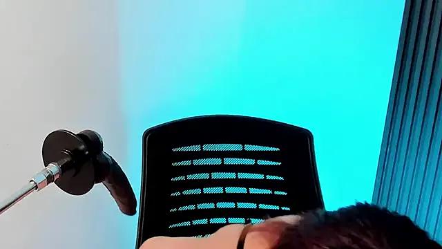 Freechat Aliyahsstone on StripChat