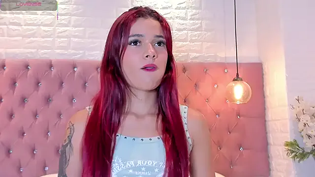 Offline amber_sparkle on StripChat