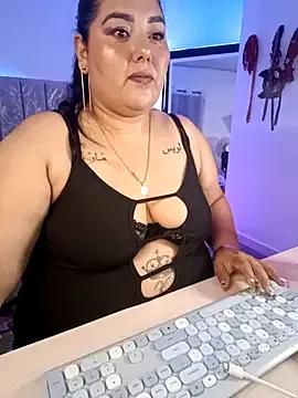 StripChat AndreaKinky is Freechat AndreaKinky — PLAY WITH CLIT