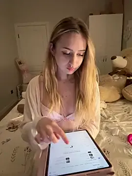 AnnaAngelis on StripChat