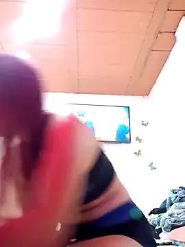 annie-19 on StripChat 