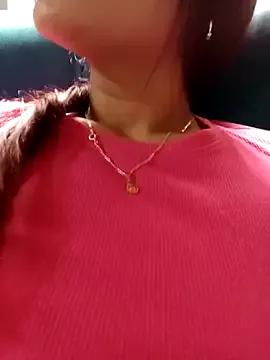 annie-19 on StripChat 