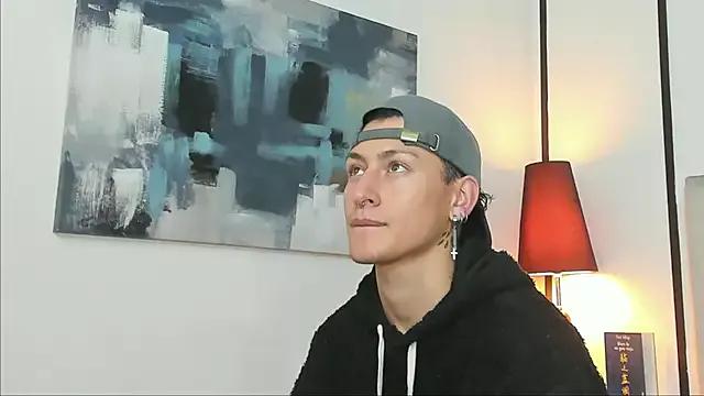 Freechat Aria_x_Orien on StripChat