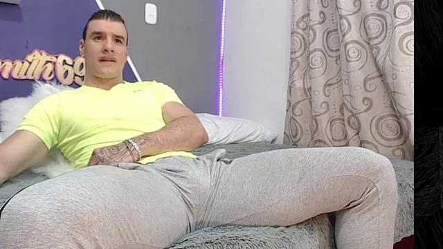 Freechat aronsmith69 on StripChat