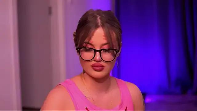 Freechat AryaDeluna on StripChat