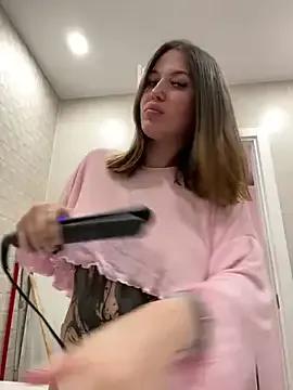 Freechat AryaDeluna on StripChat