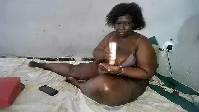 Freechat ASSQUEEN37Xx on StripChat