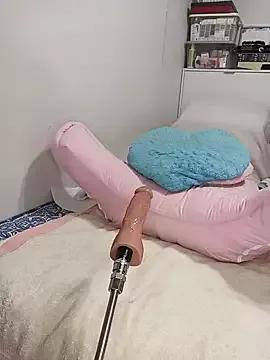 Freechat babyariane on StripChat