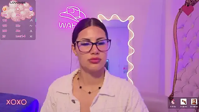 Babyvenu_tay on StripChat