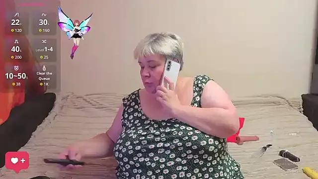 StripChat Baunti5555 is Freechat Baunti5555 — Bring me to orgasm so that I lose my hea