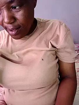 Freechat BeejayLoverxx on StripChat