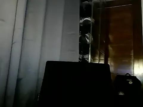 Freechat beready4me on StripChat