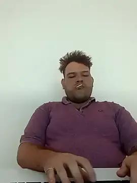 Freechat big_bearr on StripChat