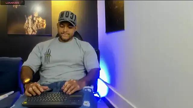 Freechat Big_furry_bear13 on StripChat