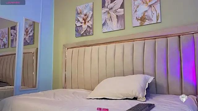 StripChat Bloom_Star is Freechat Bloom_Star — Freechat on StripChat