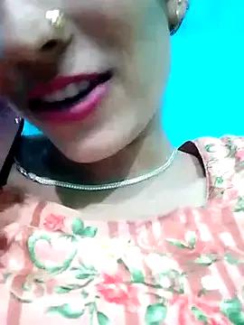 Freechat bold-couple on StripChat