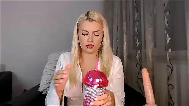 StripChat BonieBonita is Freechat BonieBonita — make me moan x