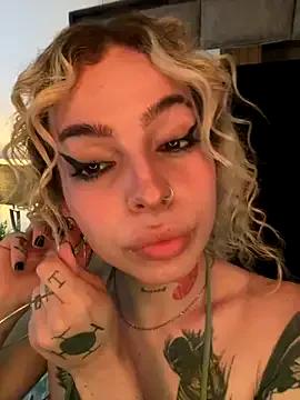 Bonnie_vega — JERKING MY HARD COCK