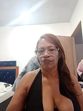 Freechat BustyMilf_ on StripChat